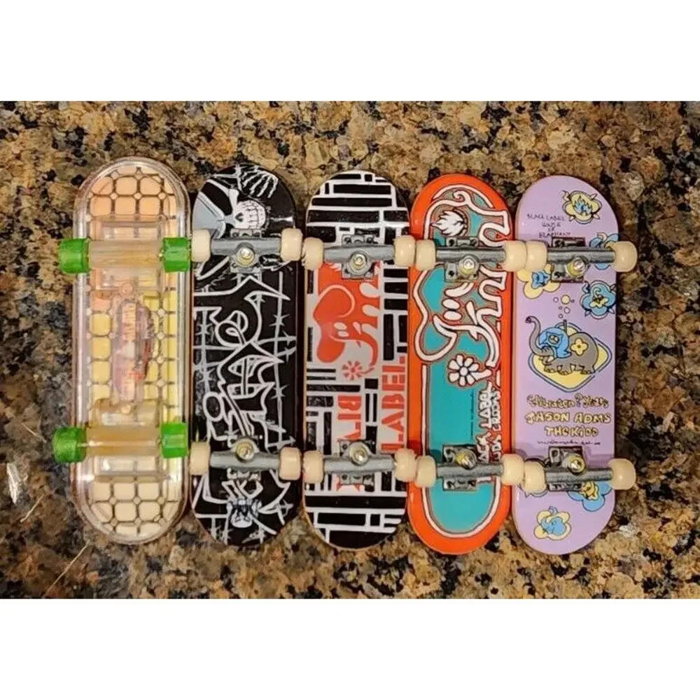 Lot of Vintage Tech Deck Dudes Action Figures And Boards 9 Pieces - Picture 4 of 7